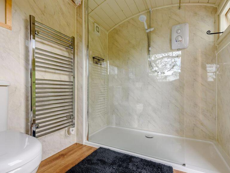 Ewe Retreat Shepherds Hut Hereford Exterior foto